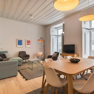  Apartamento Lovelystay - Charming 3 Bedroom Wonder Downtown Portugal