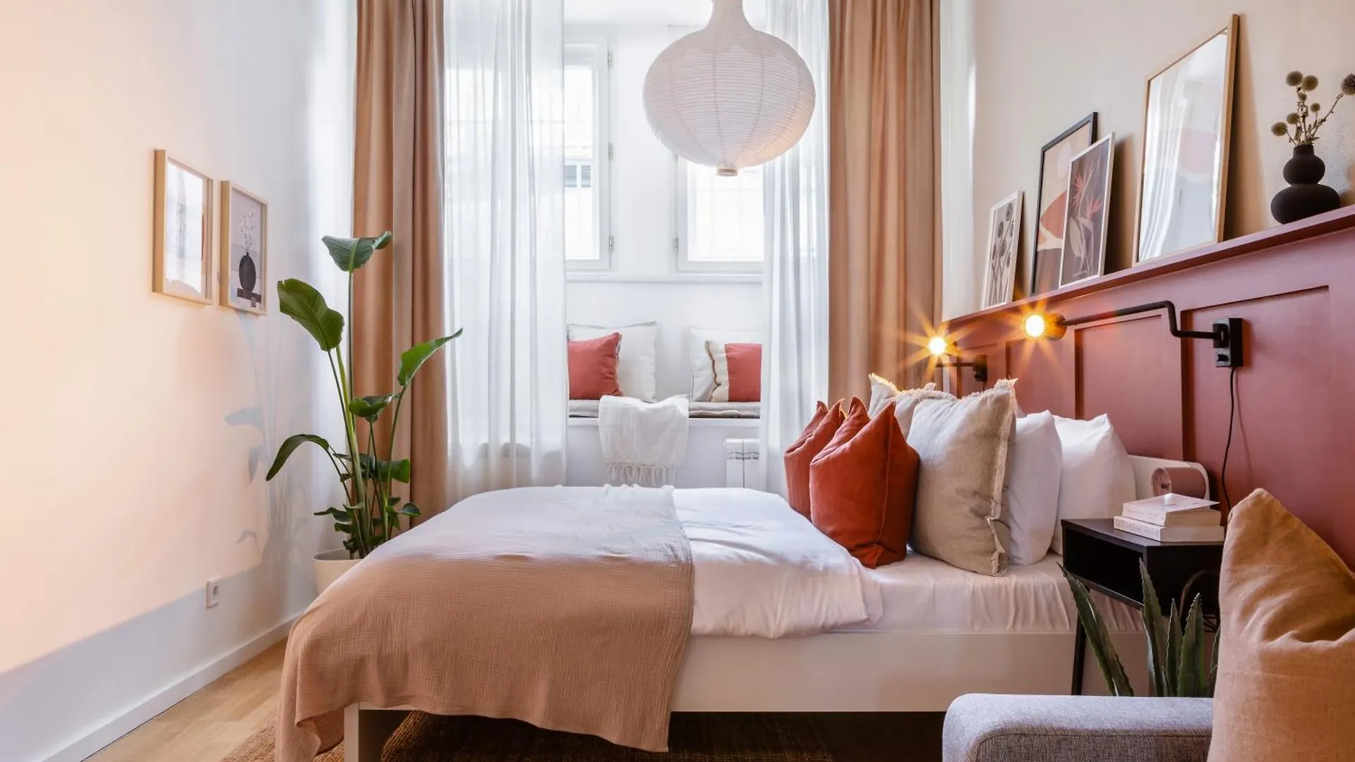 Turnkey I National Museum Apartments Praga